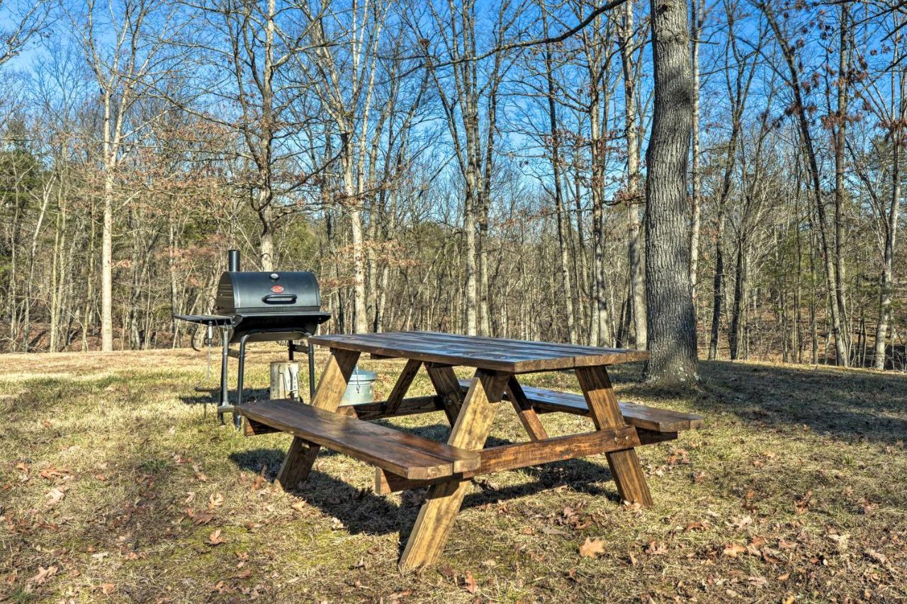 Apartmán Berkeley Springs Haven With Sleepy Creek Access! Exteriér fotografie